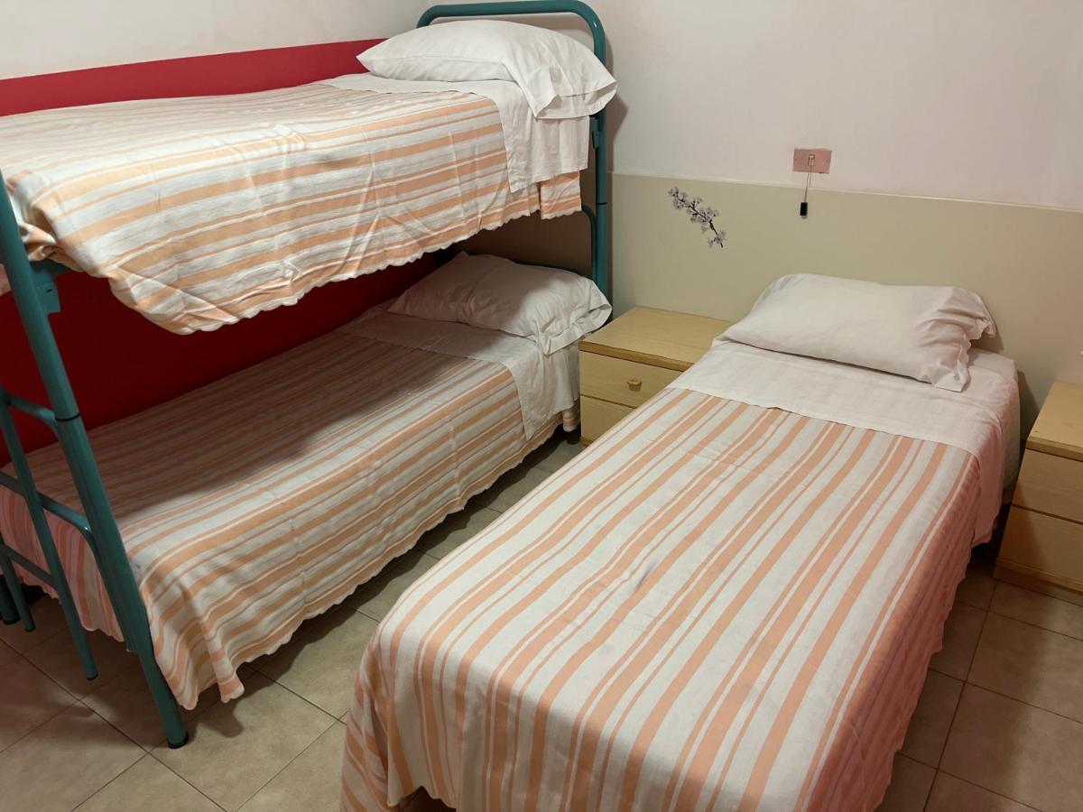 Hotel Zucconi 蒙特卡蒂尼泰尔梅 外观 照片